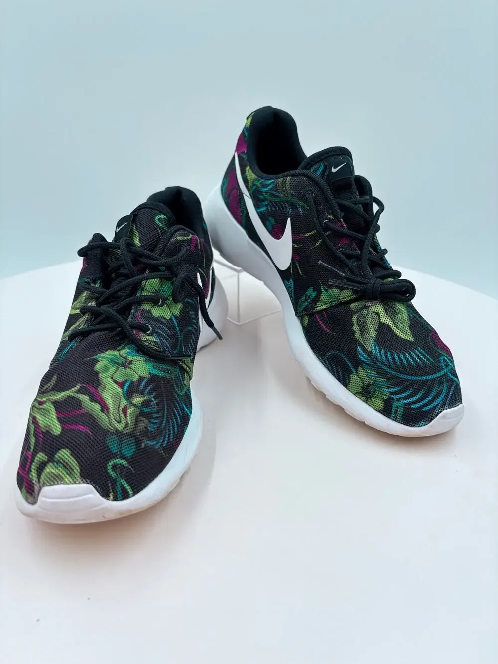 Nike Roshe Fuchsia Flash Women's sneakers